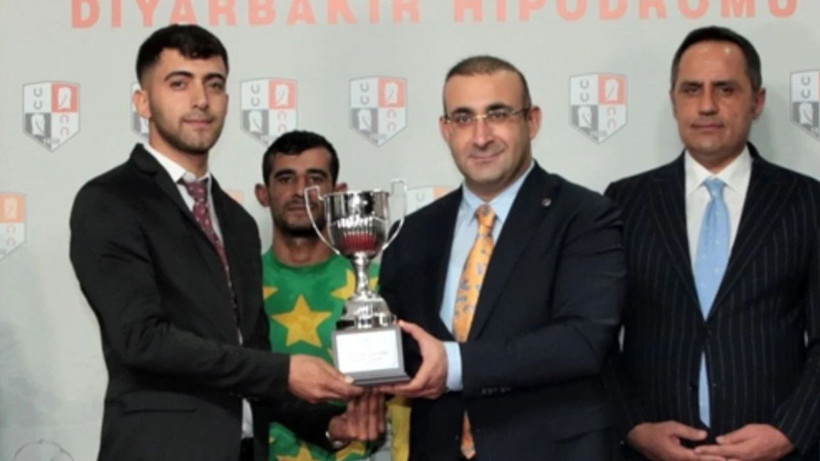 Bismil'de safkanlar kaymakamlık için koştu! Başsavcı Yaşar'dan kazanan jokeye çiçek - Resim: 6