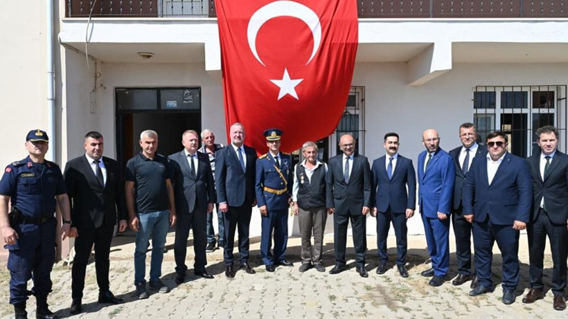 Bursa Karacabey'in kurtuluşunun 103'üncü yılı! Başsavcı Kılınç da geçit törenini izledi - Resim: 3