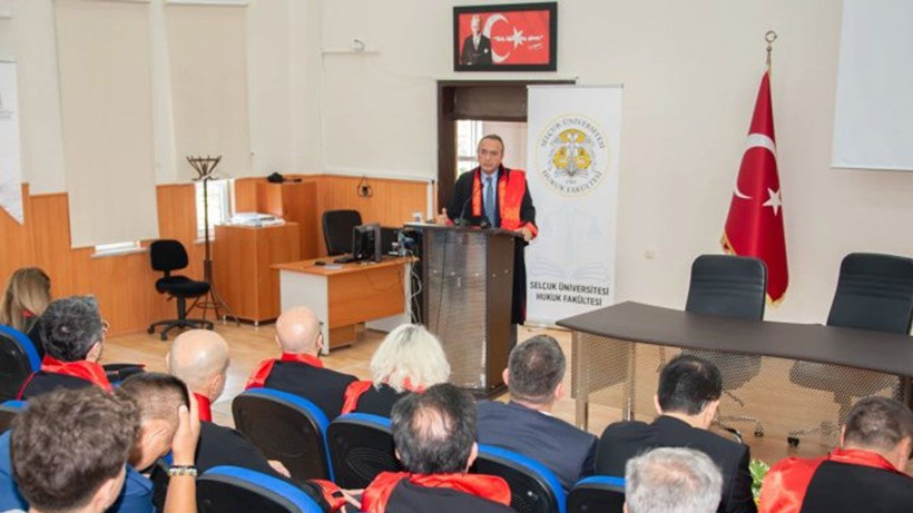 Konya Başsavcısı Çoban ve BİM Başkanı Koçak, hukuk fakültesi akademik yıl açılışına katıldı! - Resim: 2