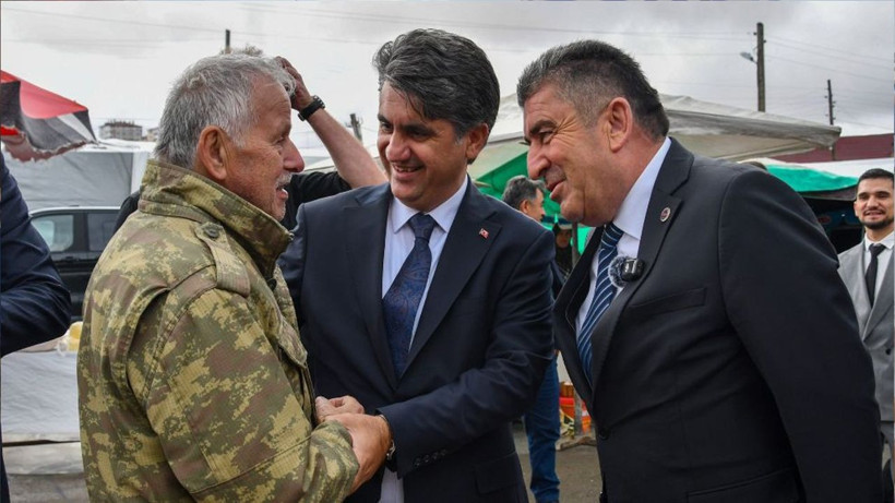 Gerede 'Geleneksel Hayvan ve Emtia Panayırı' başladı! Başsavcı Er, alıç kolyesini boynuna taktı - Resim: 3