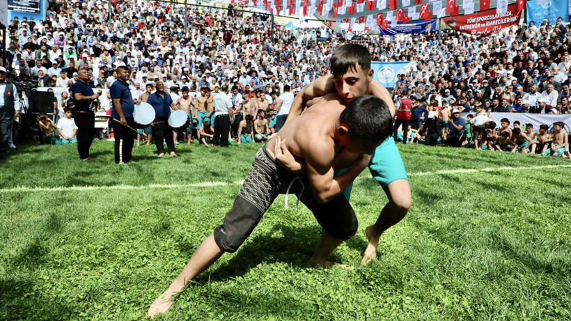 Kahramanmaraş’ta Bertiz Boyalı Güreş Festivali coşkusu! Başsavcı Tiryaki de katıldı - Resim: 4