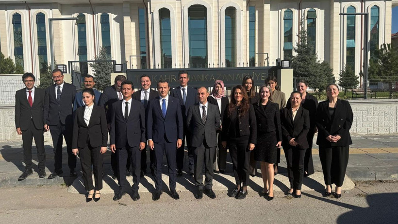 HSK Üyesi Özdemir'den Ankara'da peş peşe temaslar! O ilçelerin adliyelerini ziyaret etti - Resim: 3