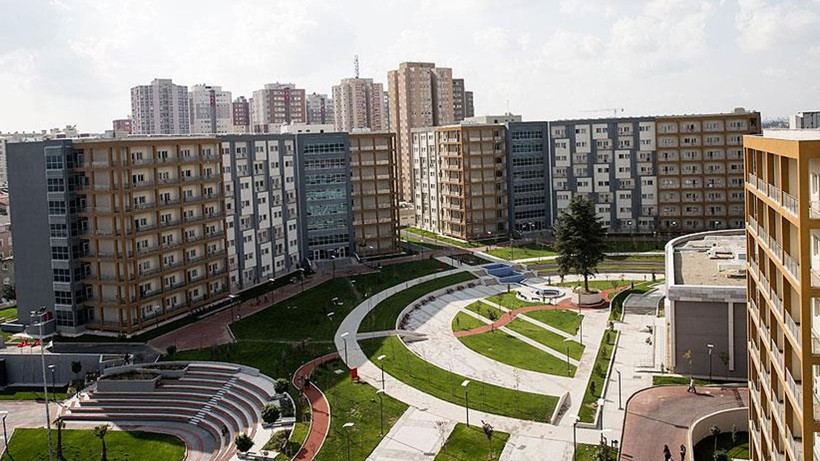 İstanbul'da kız öğrenci yurdundaki skandal olay sonrası 4 kişi tutuklandı - Resim: 1