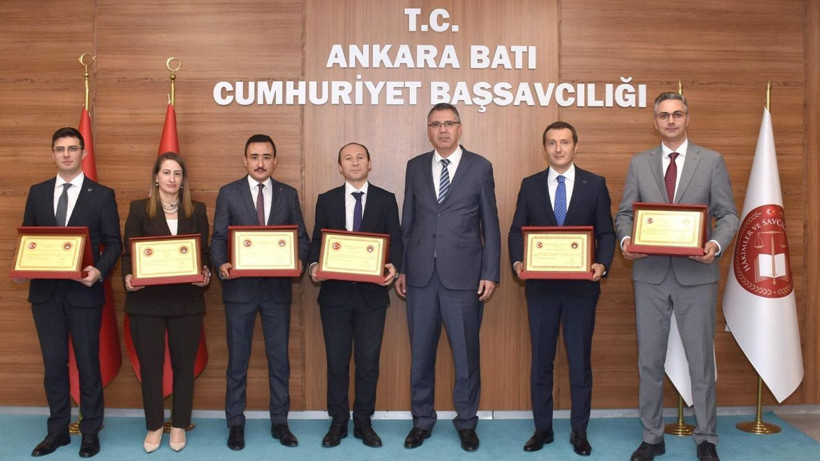 Ankara Batı Adliyesi’nde birinci sınıfa ayrılan başsavcılar ile hakim ve savcılar için tören - Resim: 1