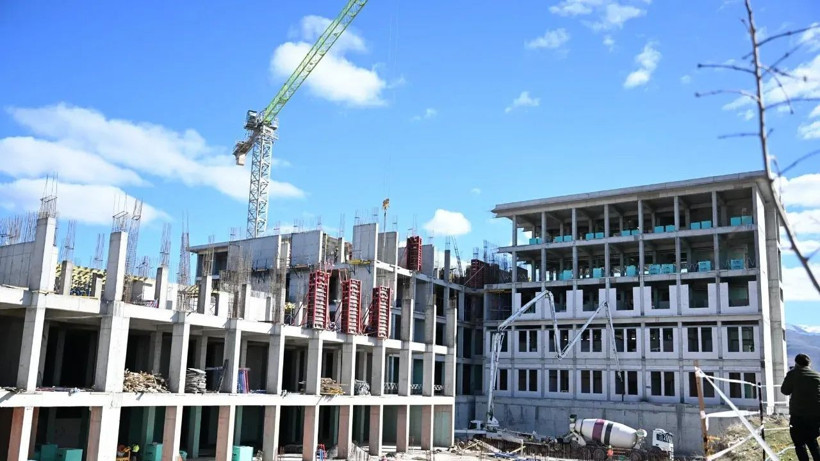 HSK Üyesi Serdar Ateş, deprem çalıştayı için Malatya'da! Adliye inşaatını yerinde inceledi - Resim: 5