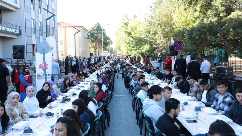 Erzincan'da öğrencilere "hoş geldiniz" kahvaltısı! Vali Aydoğdu ve Başsavcı Değerli de katıldı - Resim: 6