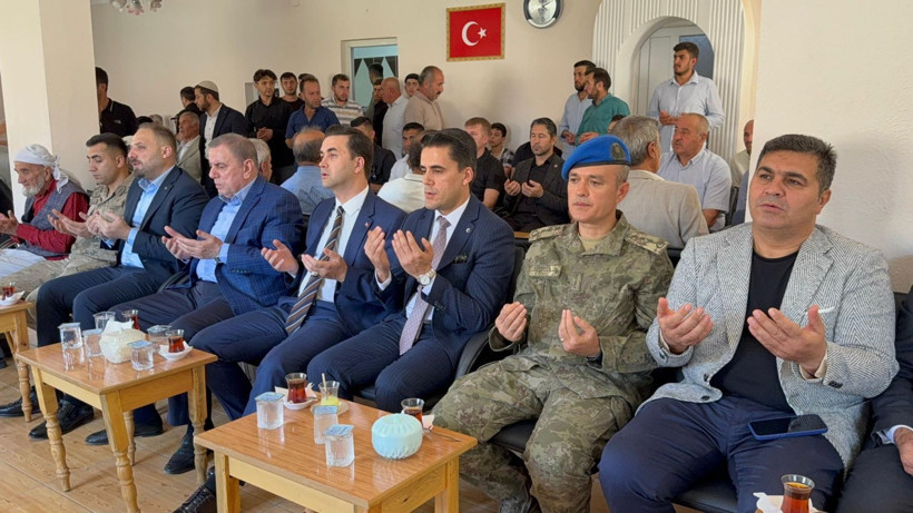 Midyat'ta 26 şehit unutulmadı! İlçe protokolü ve vatandaşlar dualarla andı - Resim: 6