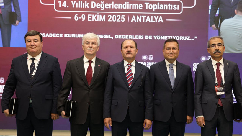 Bakan Yardımcısı Can ve CTE Genel Müdürü Yıldırım'dan kurum müdürlerine plaket - Resim: 4