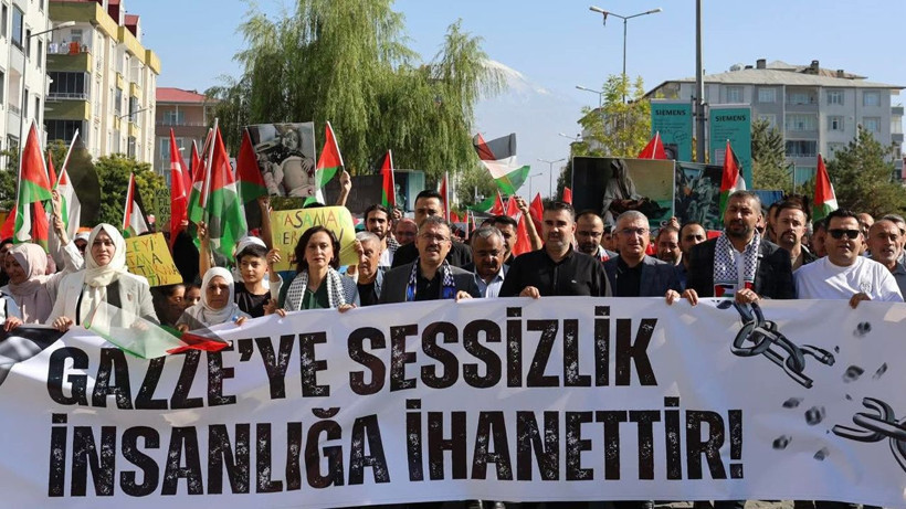 Vali Tuna ile Başsavcı Dede'den Filistin'e destek! "Her zaman Filistin'in yanındayız" - Resim: 1