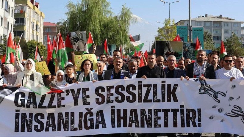 Vali Tuna ile Başsavcı Dede'den Filistin'e destek! "Her zaman Filistin'in yanındayız" - Resim: 3