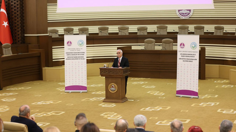 AYM'den 13. Uluslararası Yaz Okulu programı! AYM Başkanı Özkaya ailenin önemine dikkat çekti - Resim: 2