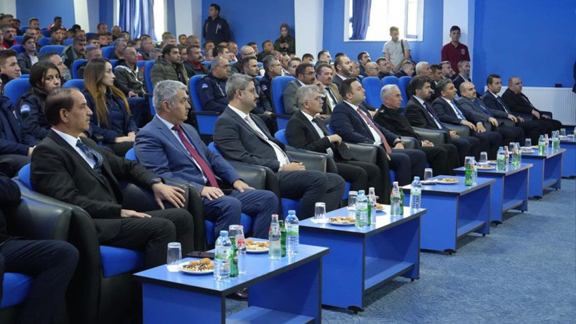 Cezaevinde Kur'an-ı ezberleyip 9 ayda hafız oldu! Vali Çelik ile Başsavcı Süren de törene katıldı - Resim: 2