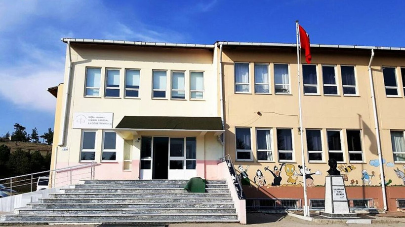 Adliyenin bilgisayarları çocuklara umut oldu! Köy okulunda bilişim sınıfı kuruldu - Resim: 2