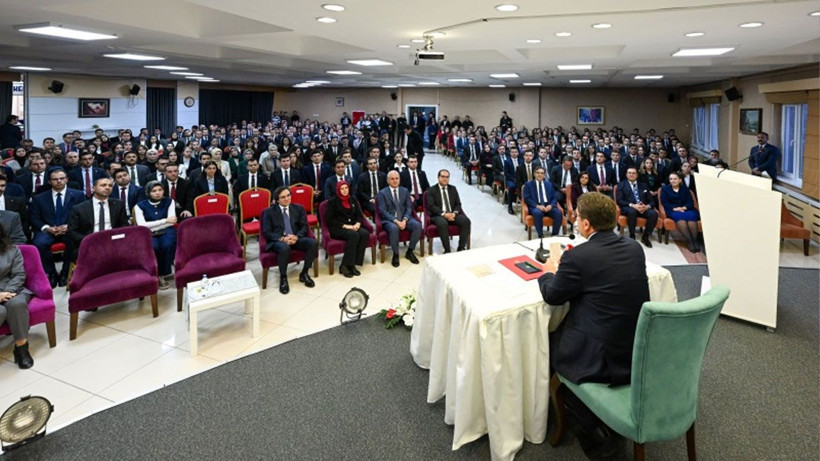 Bakan Tunç hakim-savcı yardımcılarıyla bir araya geldi! - Resim: 3