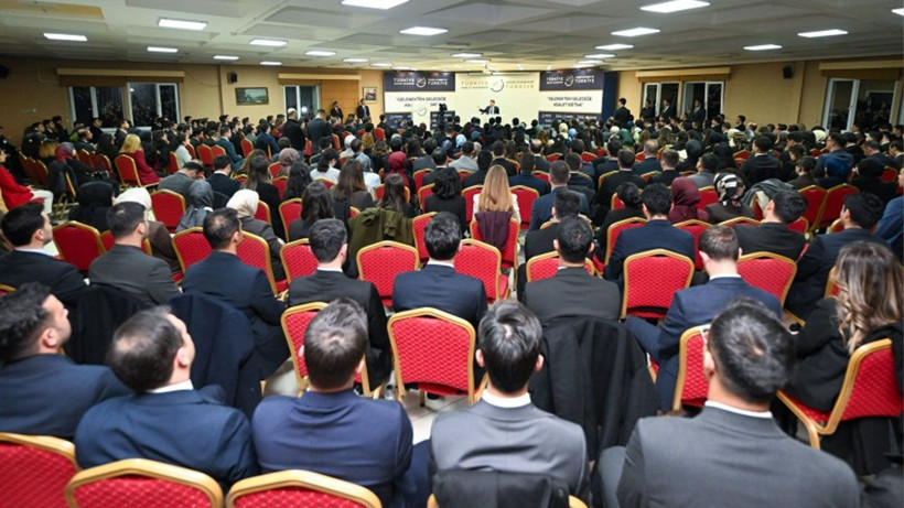 Bakan Tunç hakim-savcı yardımcılarıyla bir araya geldi! - Resim: 4