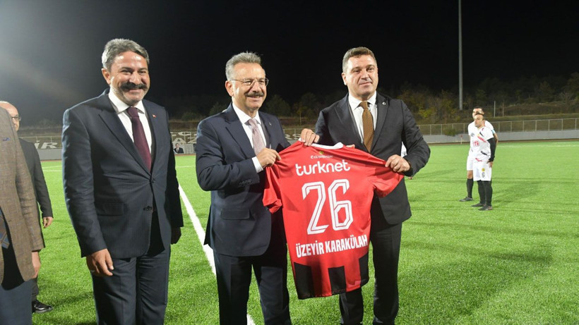 Eskişehir Adliyesi, Cumhuriyet Bayramı dolayısıyla yeşil sahada buluştu! - Resim: 2