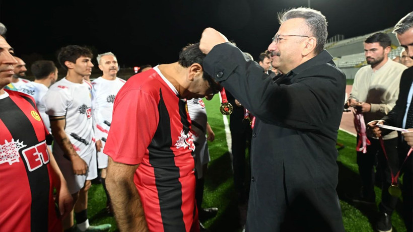 Eskişehir Adliyesi, Cumhuriyet Bayramı dolayısıyla yeşil sahada buluştu! - Resim: 4