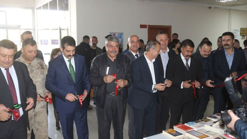 Patnos Adliyesi’nde cezaevi için kitap seferberliği! Başsavcı Çıplak ve ilçe protokolü katıldı - Resim: 3