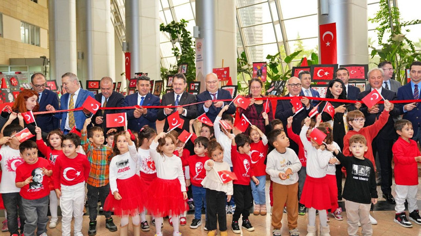 İzmir Cumhuriyet Başsavcılığı'ndan özel sergi! Cumhuriyet coşkusu minik ellerle renklendi - Resim: 3