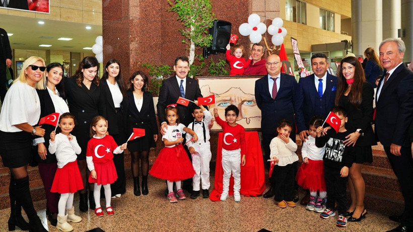 İzmir Cumhuriyet Başsavcılığı'ndan özel sergi! Cumhuriyet coşkusu minik ellerle renklendi - Resim: 4