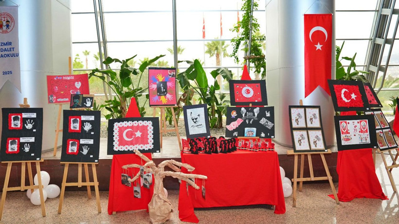 İzmir Cumhuriyet Başsavcılığı'ndan özel sergi! Cumhuriyet coşkusu minik ellerle renklendi - Resim: 7