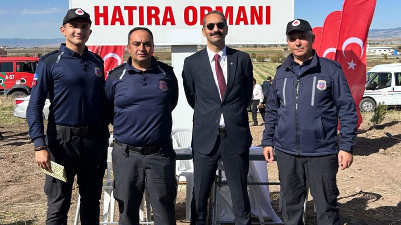 Sandıklı Adliyesi’nden örnek proje: Bir Kitap, Bir Fidan - Resim: 5