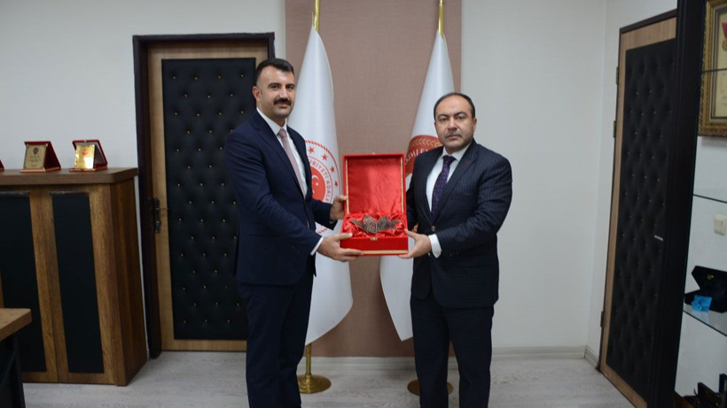 Tarsus Adliyesi ziyaretinde büyük vefa! HSK Üyesi Ateş'i böyle karşıladı - Resim: 5