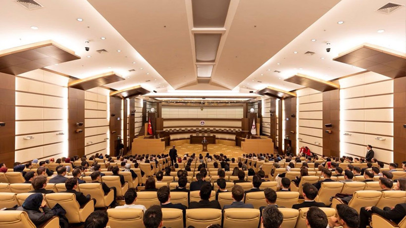 AYM Başkanı Özkaya, hakim ve savcı yardımcıları ile buluştu! - Resim: 5