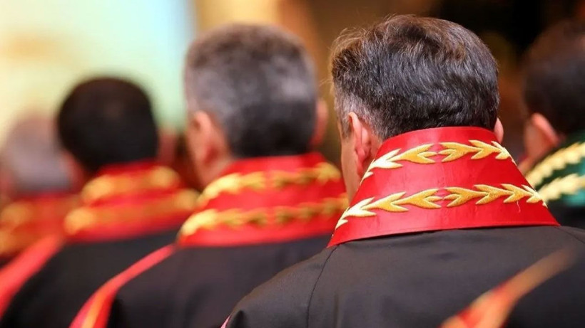 Yargı teşkilatının gözü ilklerin kararnamesinde! HSK'da kritik toplantı başladı - Resim: 4