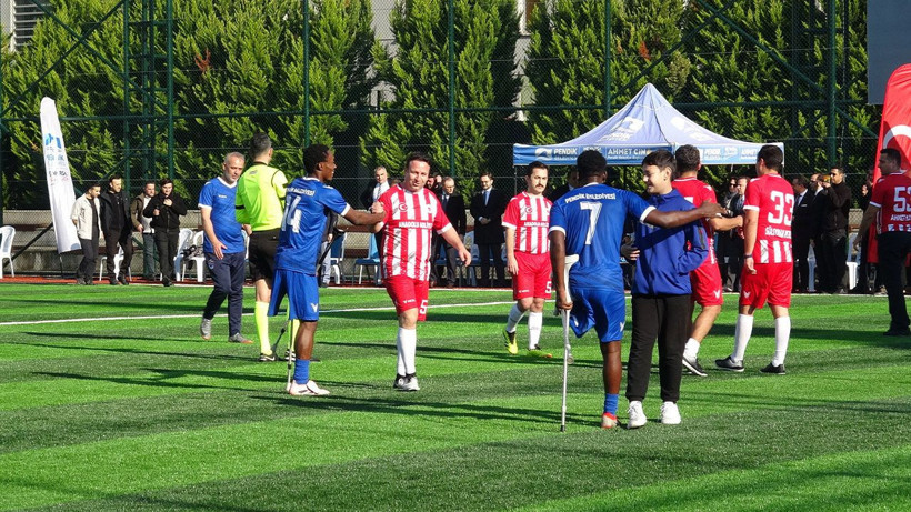 Hakim ve savcılar, ampute futbolcularla sahaya çıktı! Başsavcı Dönmez de katıldı - Resim: 4