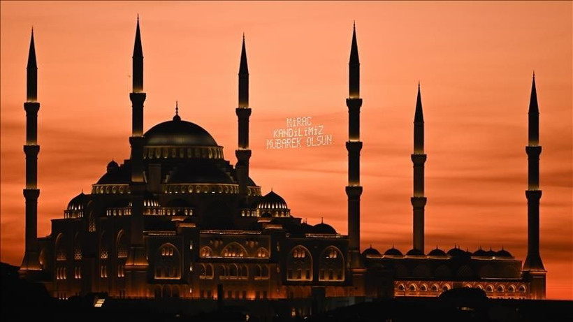 Yarın kandil mi, ne kandili? Miraç kandili ne zaman, yapılacak ibadetler neler? - Resim: 11