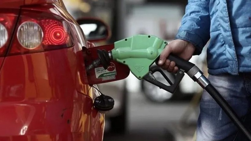AKARYAKIT FİYATLARI ALEV ALDI: Benzinin ardından motorin fiyatları da güncellendi. Zamlı akaryakıt fiyatları gündem oldu - Resim: 3
