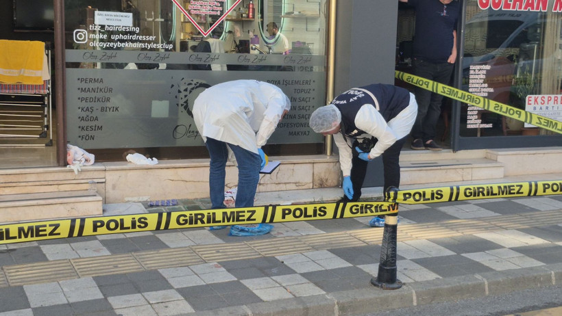 Başsavcı Şahin, berberdeki saldırıyı olay yerinde inceledi - Resim: 5