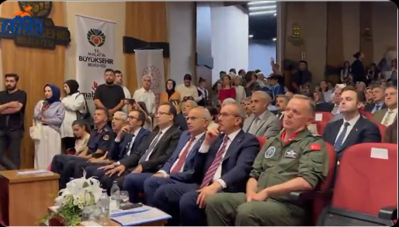 Vali Yavuz ile Başsavcı Mete 'ÖNEM' galasında çocuklarla buluştu! - Resim: 2