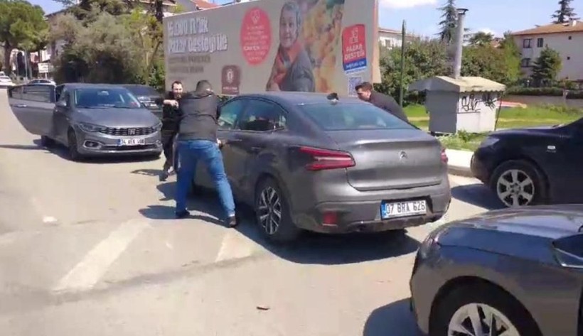 MİT'ten nefes kesen operasyon! Sahte baz istasyonu kuracaklardı - Resim: 4