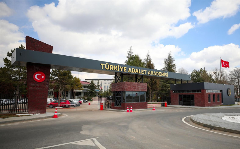 AİHM ve AYM uygulamaları İstanbul'daki panelde konuşuldu! AYM Başkanı Özkaya'dan önemli açıklamalar - Resim: 6