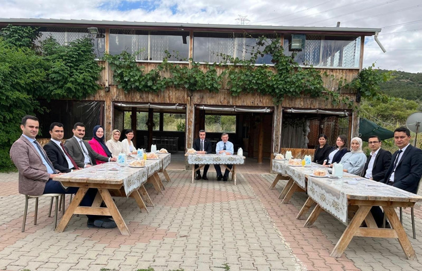 Elmadağ Adliyesi'nde veda programı! Savcılara plaket takdim edildi - Resim: 1