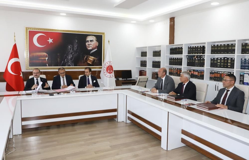 Atatürk Üniversitesi'nde Başsavcılıklarla iş birliği protokolü! - Resim: 2