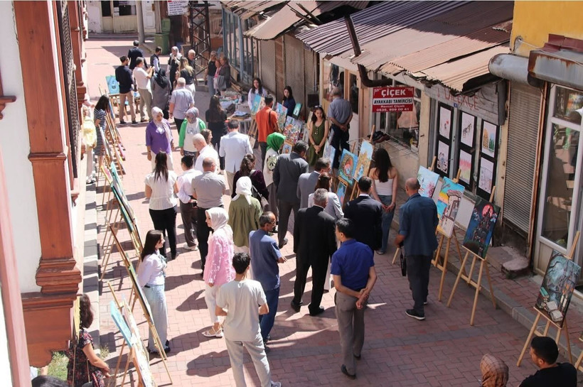 Başsavcı Aybüke Rana Er, “Gerede’ye Renk Katıyoruz” sergisinin açılışına katıldı - Resim: 1