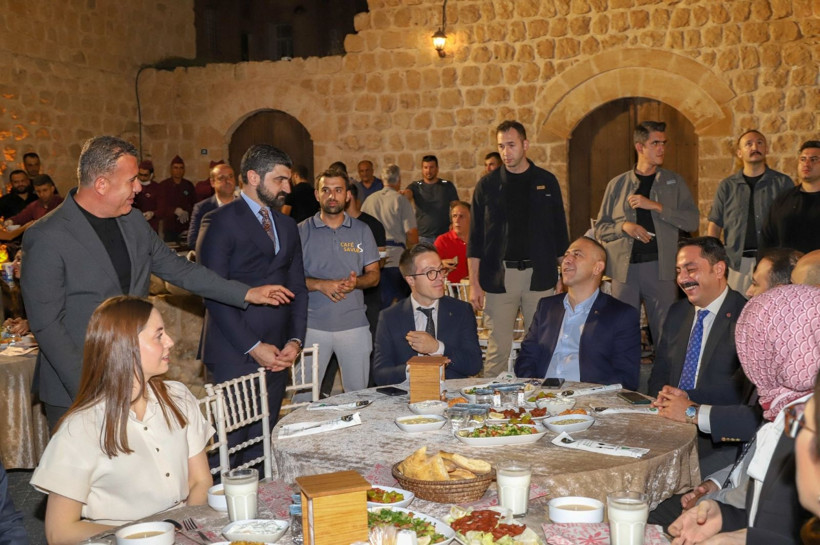 Savur’da yeni adli yıl açılışı! Protokol ve yargı mensupları buluştu - Resim: 4