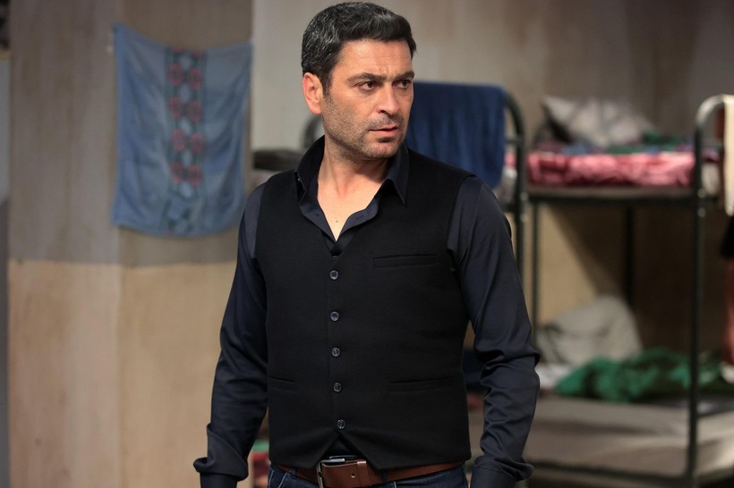 UZAK ŞEHİR SON BÖLÜM (25. BÖLÜM) FULL İZLE || 12 Mayıs Kanal D Uzak Şehir son bölüm izleme ekranı - Resim: 6