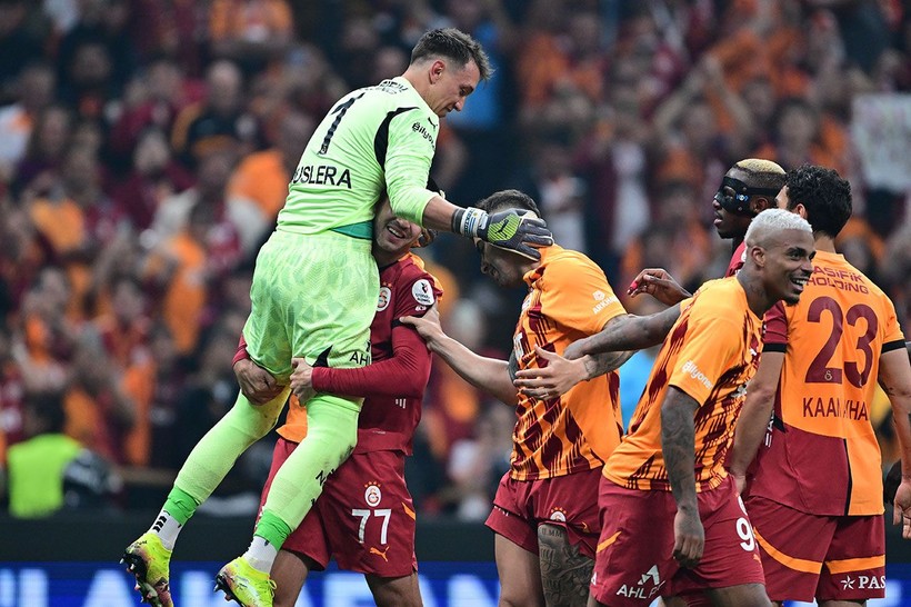 GALATASARAY SON DAKİKA HABERİ: Galatasaray dev gelirin sahibi oldu! Şampiyonluk sonrası para yağacak - Resim: 5
