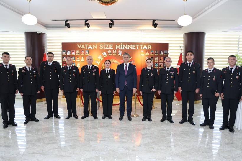 Karabük Valiliği’nden bayramlaşma töreni: Protokolde Başsavcı Akman da vardı - Resim: 8