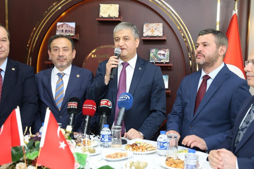 Karabük Valiliği’nden bayramlaşma töreni: Protokolde Başsavcı Akman da vardı - Resim: 6
