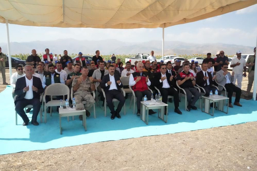 Muş Ovası'nda hububat hasadı! Başsavcı Hüseyin Kantar da eşlik etti - Resim: 2