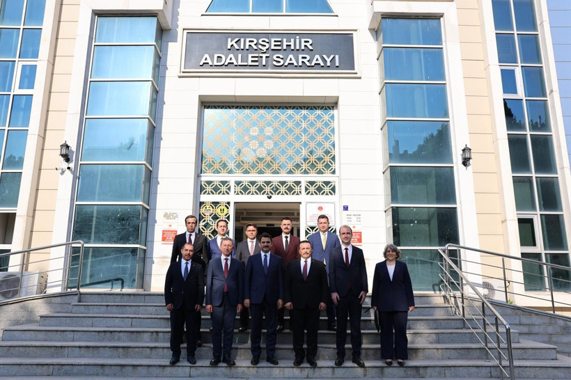 Sıfır Kadastro Dosyası hedefi kararlılıkla sürüyor! Kırşehir Kadastro Mahkemesi hedefe ulaştı! - Resim: 1