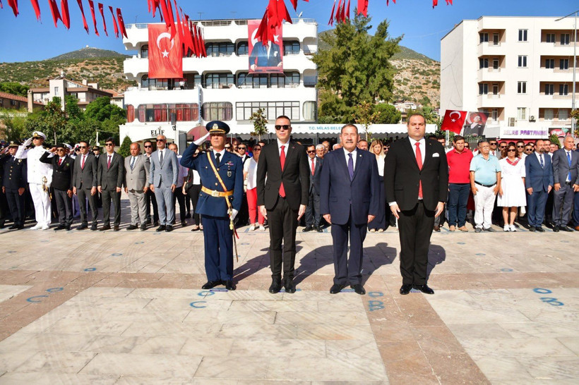 Türkiye'nin dört bir yanında 30 Ağustos Zafer Bayramı coşkusu yaşandı - Resim: 4