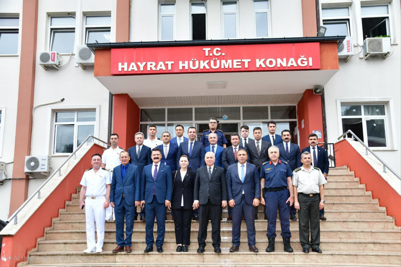 Vali Aziz Yıldırım başkanlığında güvenlik toplantısı! Başsavcı Sedat Çelik de katıldı - Resim: 2