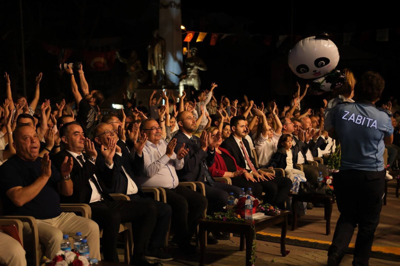 Germencik İncir Festivali coşkuyla başladı! Açılışa Kaymakam Doğru ve Başsavcı Özcan da katıldı - Resim: 3