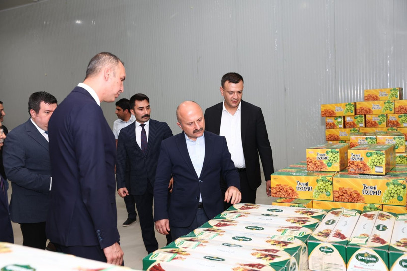 Adıyaman Valisi ve Başsavcı, Tarım Mükemmeliyet Merkezi’nde incelemelerde bulundu - Resim: 6